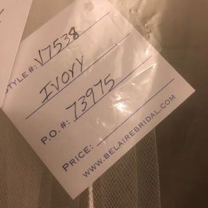 Belaire veil brand new